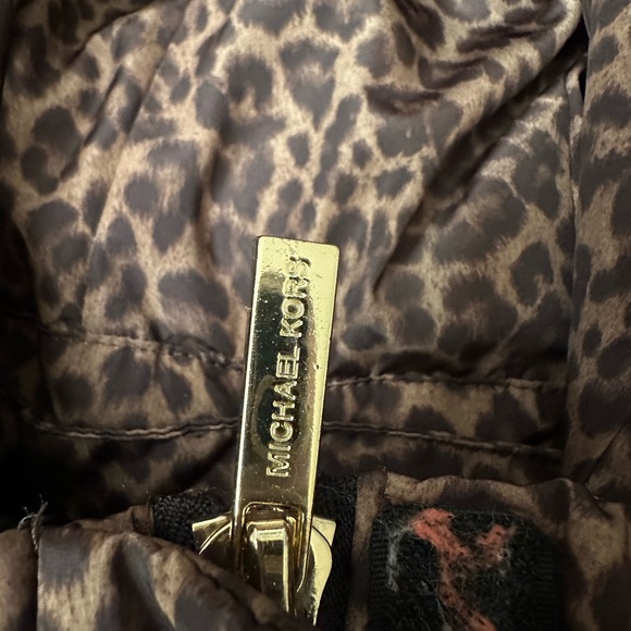 Michael Kors Leopard puffer coat 1X - Picture 4 of 7